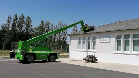 Roofers in action